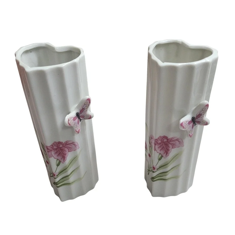 Unbranded Heart Shaped Bud Vase Set 2 White Pink Butterfly Floral Ceramic Fluted